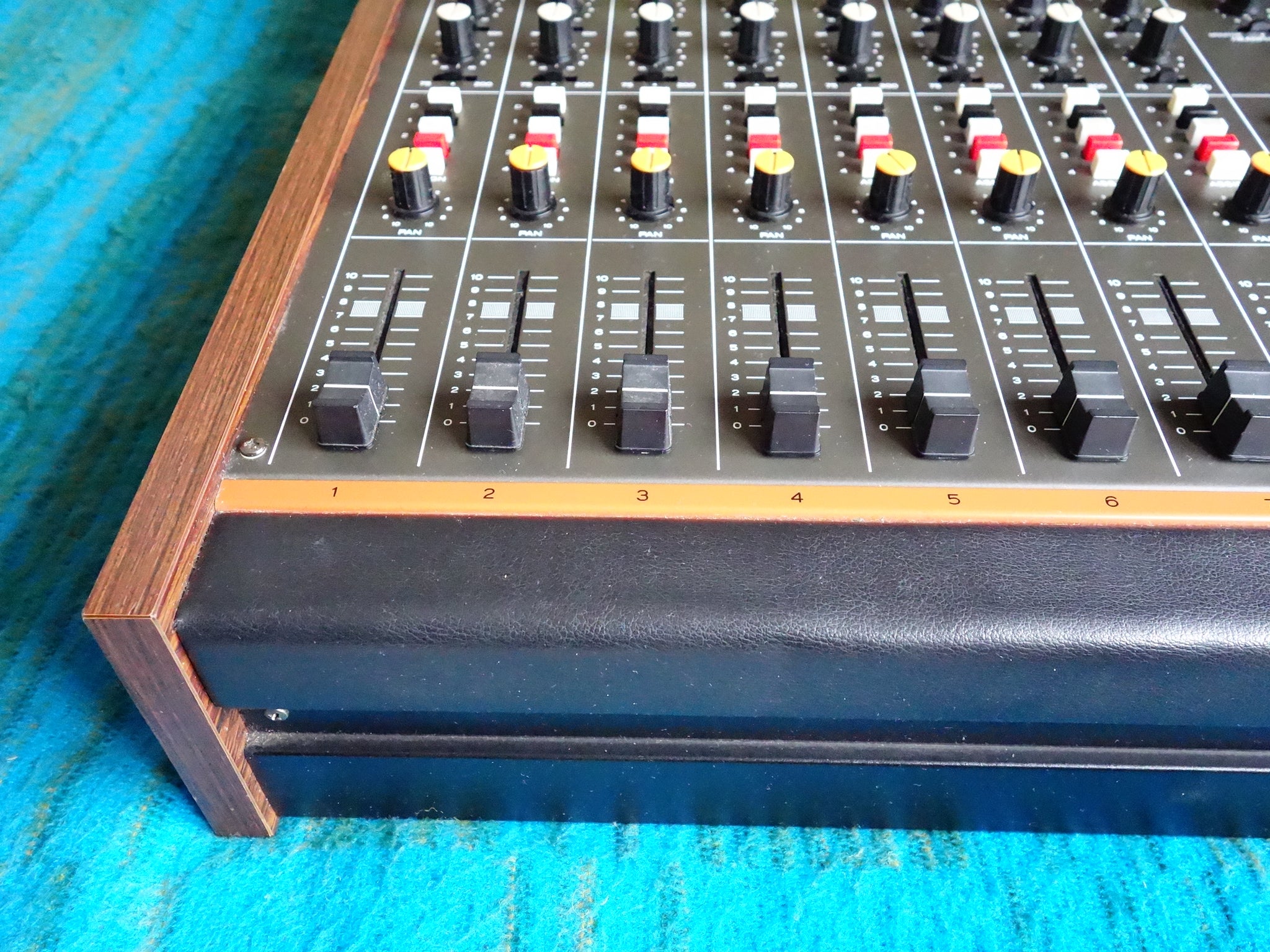 レア TEAC MODEL3アナログミキサー /TASCAM 388プリアンプ レア TEAC MODEL3アナログミキサー /TASCAM プリアンプ