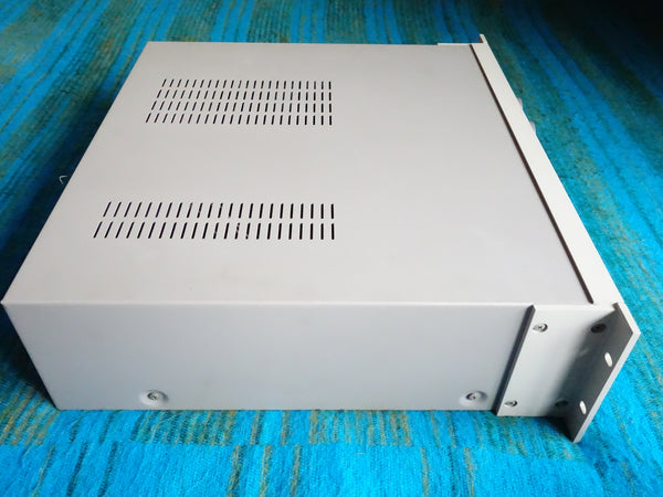 Akai S1100 MIDI Stereo Digital Sampler OS 4.3 / 4MB Memory - Serviced - G66