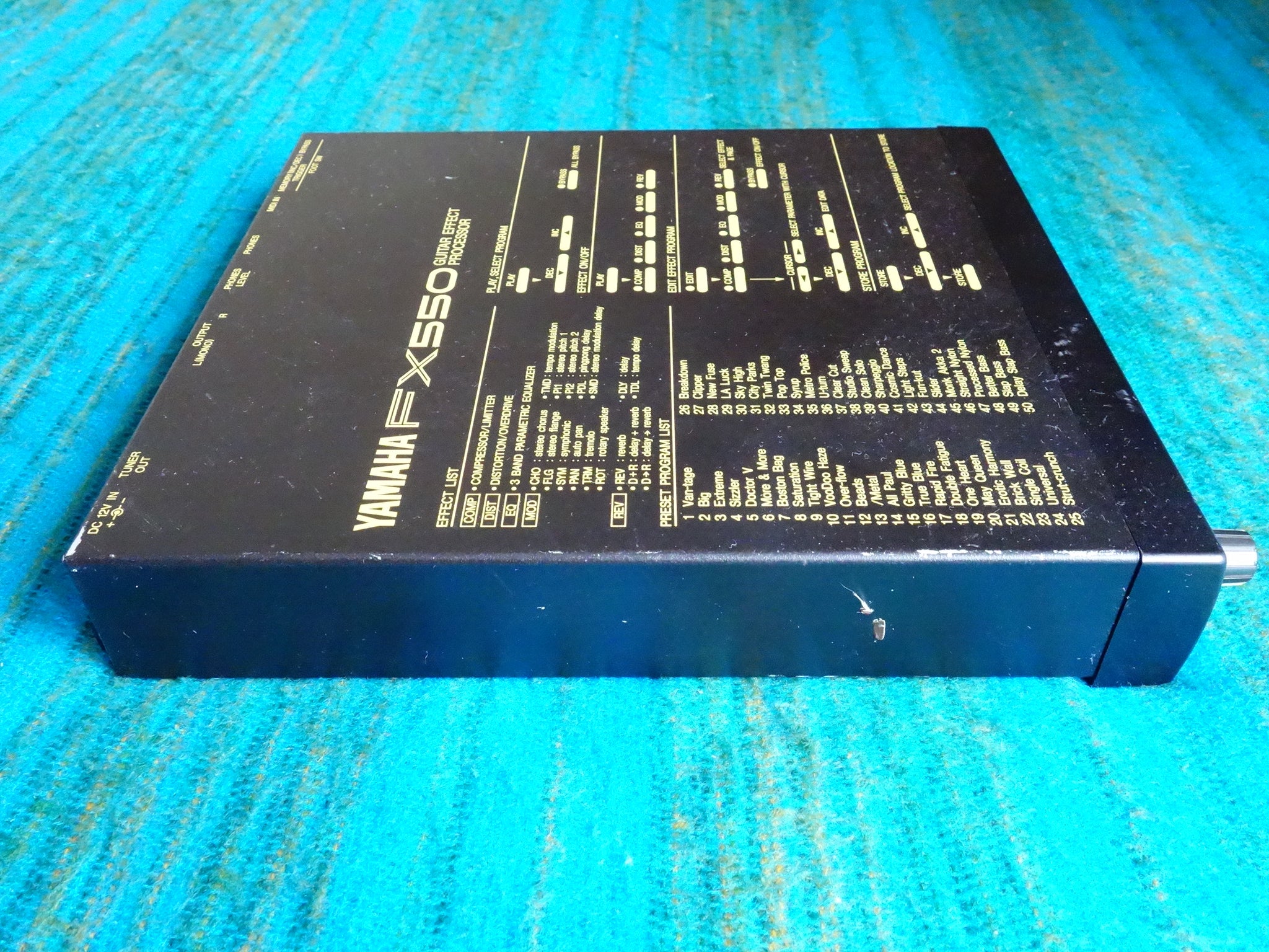 名機 YAMAHA FX550 Simul-Effect Processor Yamaha FX550 Guitar Simul Effect Processor / Multi-Effects