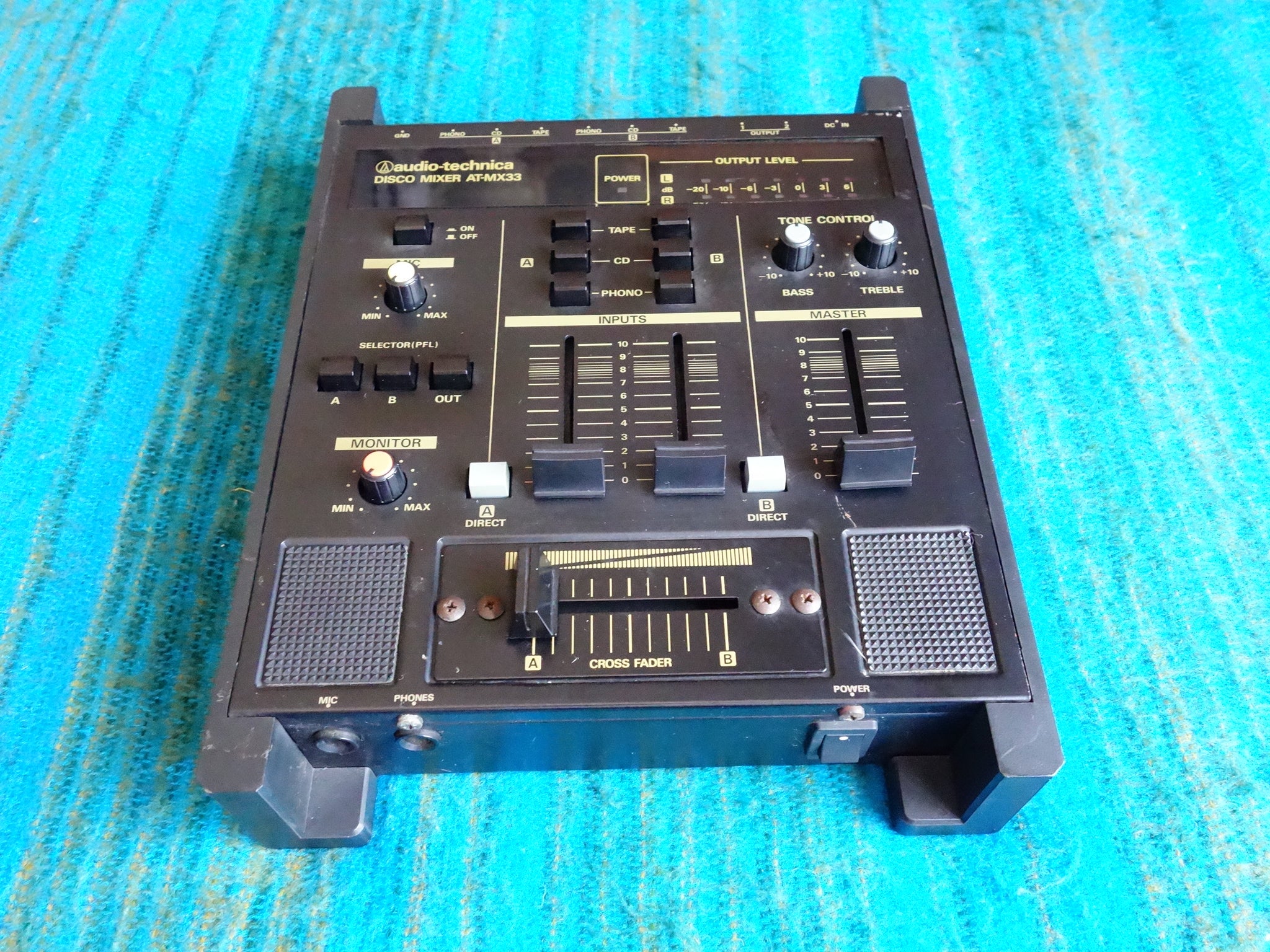 Audio Technica AT-MX 33 Disco Mixer w/ AC Adapter - 90's Analog
