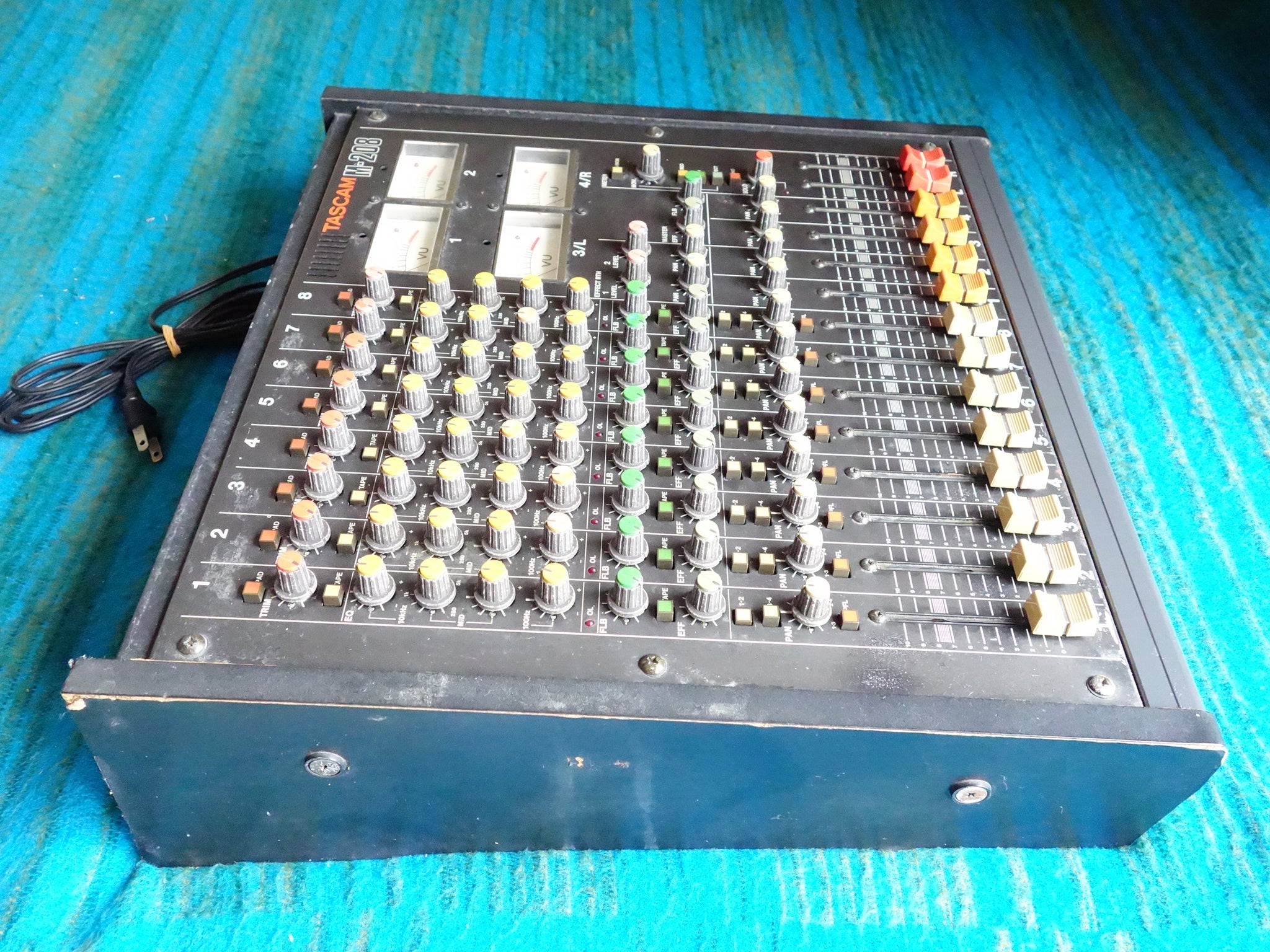 Tascam M-208 8 Channel Stereo Mixer 80's Vintage Analog