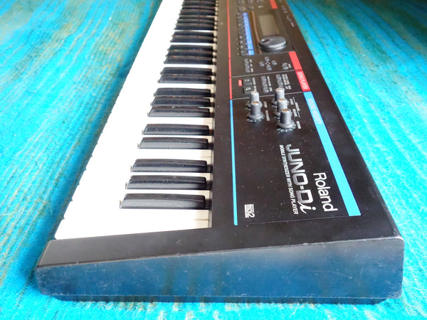 Roland Juno Di 61-Key Polyphonic Synthesizer w/ Original Fabric Case - G144