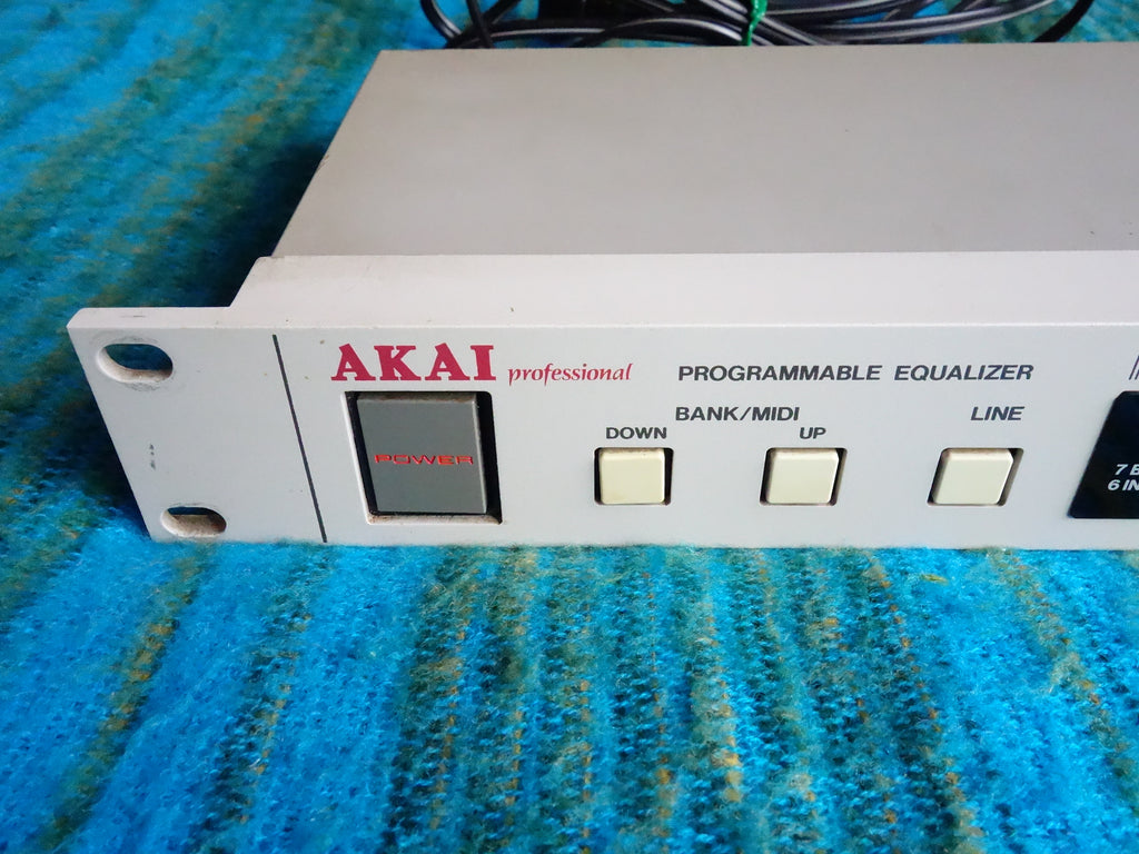 Akai PEQ6 Midi Programmable Equalizer - G155 – SUBTOKYOSHOP Music Gears