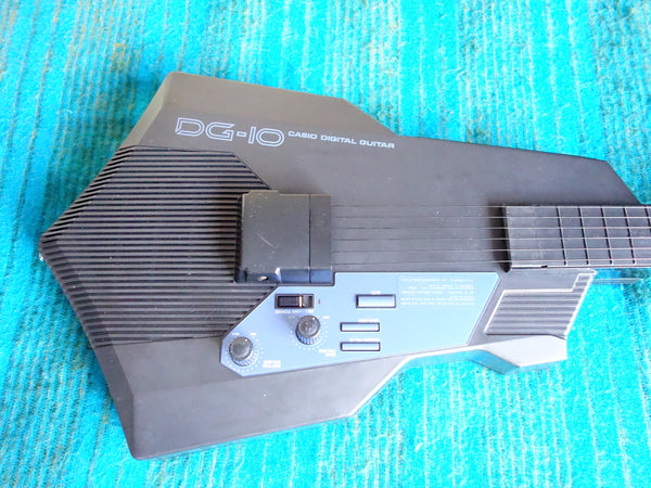 CASIO DG-10 Digital Guitar Synthesizer w/ AC Adapter - Pickup Maintained - G180