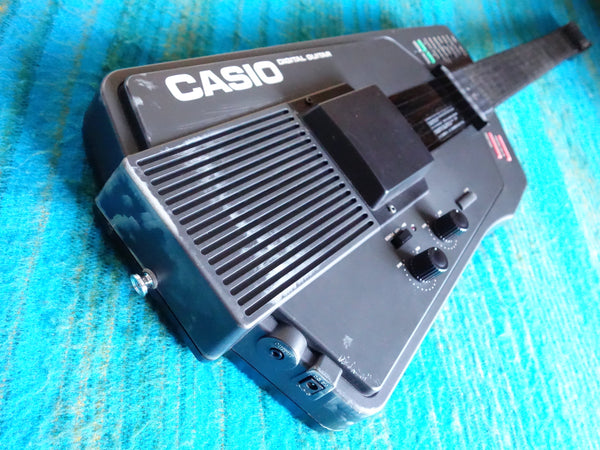 CASIO DG-1 Digital Guitar Synthesizer - Serviced - w/ Original Strap, AC Adapter - G190
