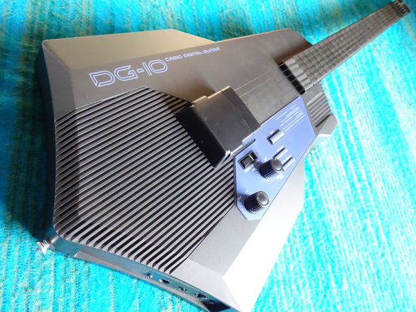 CASIO DG-10 Digital Guitar Synthesizer w/ AC Adapter - Near Mint Condition - H002