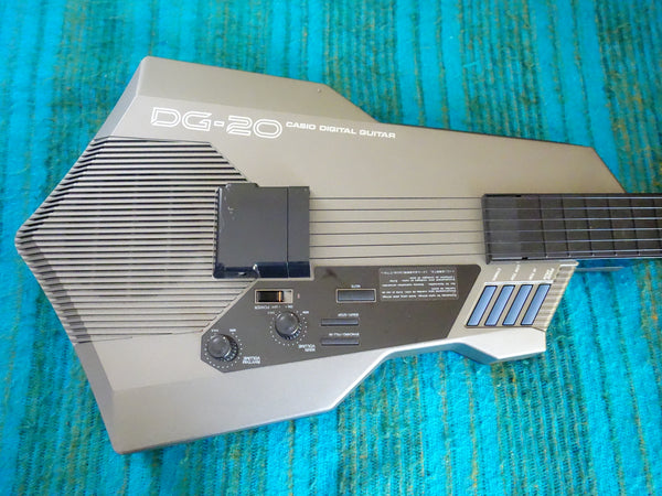 CASIO DG-20 Digital Guitar Synthesizer w/ AC Adapter - Pickup Maintained - H010