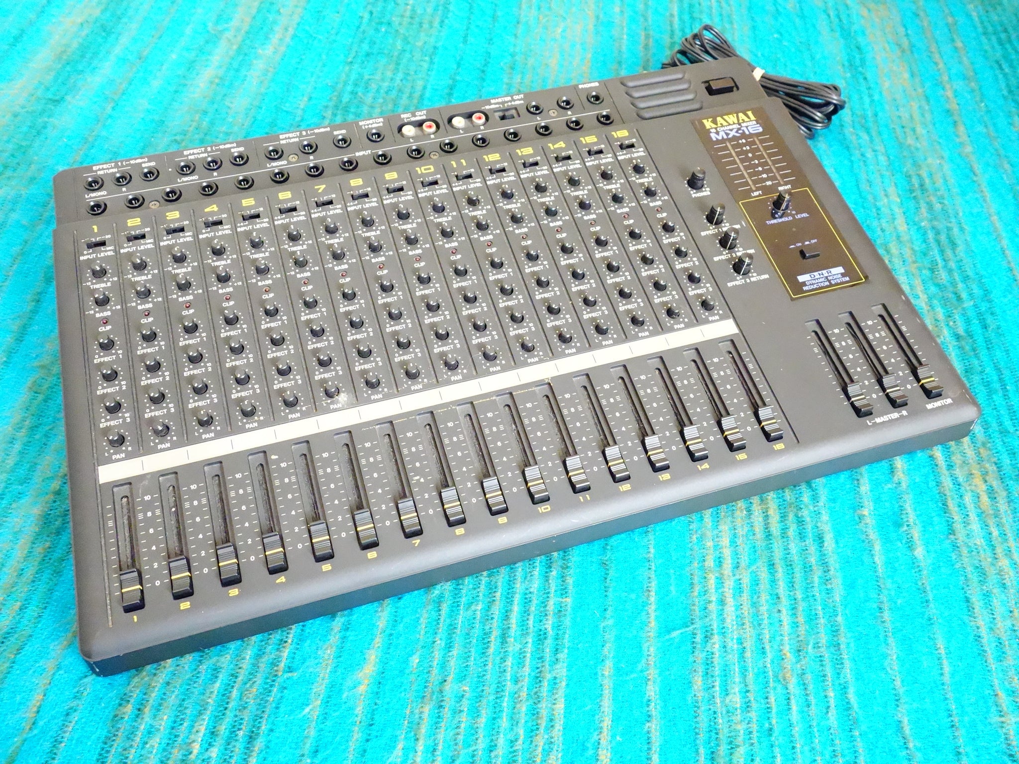Kawai MX-16 16 Channel Analog Stereo Mixer - H017 – SUBTOKYOSHOP