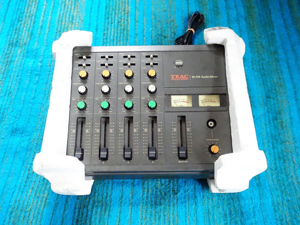 Teac Tascam Series M-09 Audio Mixer - 4 Stereo 80's Analog Mixer - H024
