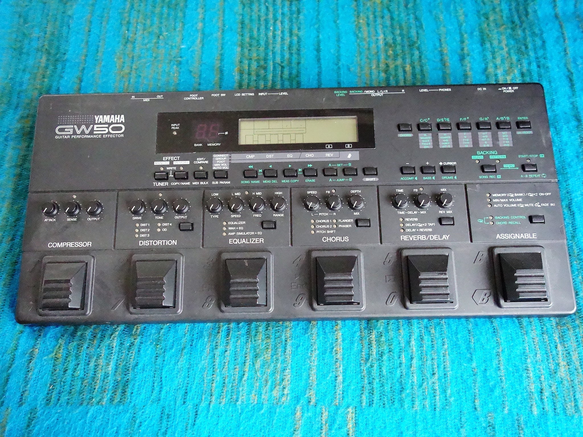 Yamaha GW50 Guitar Performance Effector - 90's Multi Effects w/ AC