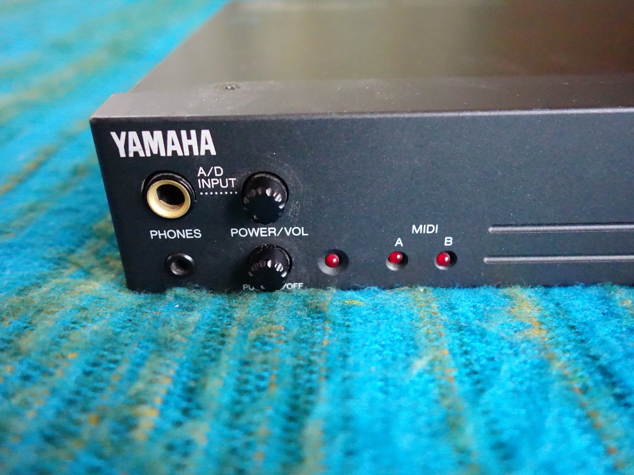 Yamaha MU90B Tone Generator - Midi Sound Module w/ Adapter - H045