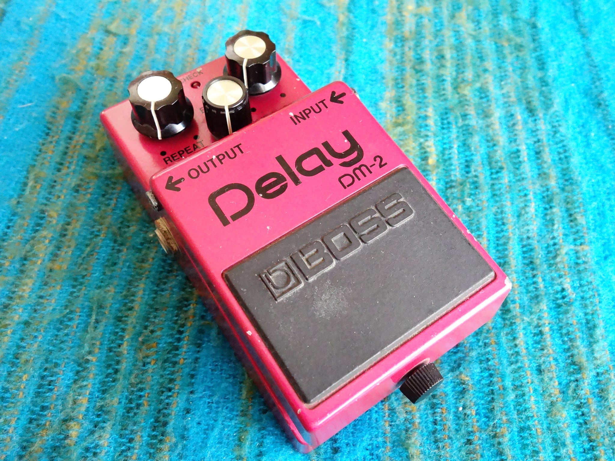 80s delay pedal Boss DM-2 Delay - 80s Vintage Analog BBD Delay 1983 MIJ Black Label