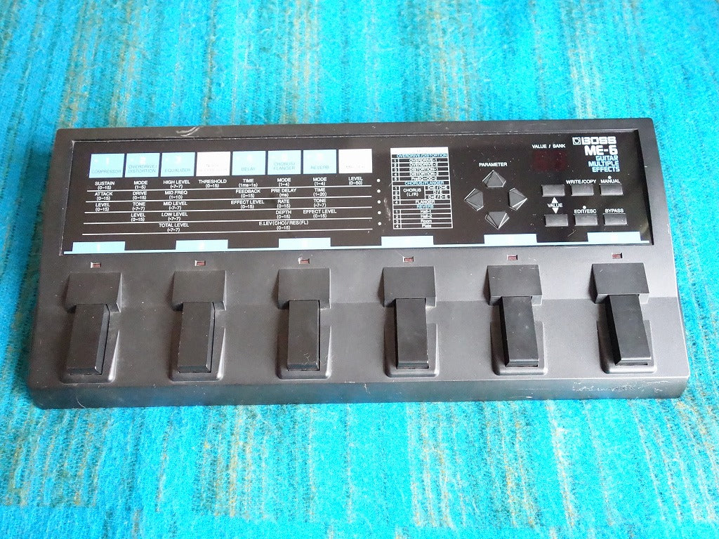 BOSS ME-6 Guitar Multiple Effects w/ Adapter 90's Multi Effects