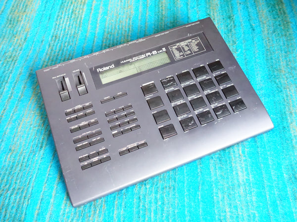 Roland R-8 Mk2 Human Rhythm Composer / 90's Drum Machine w/ AC Adapter - E371