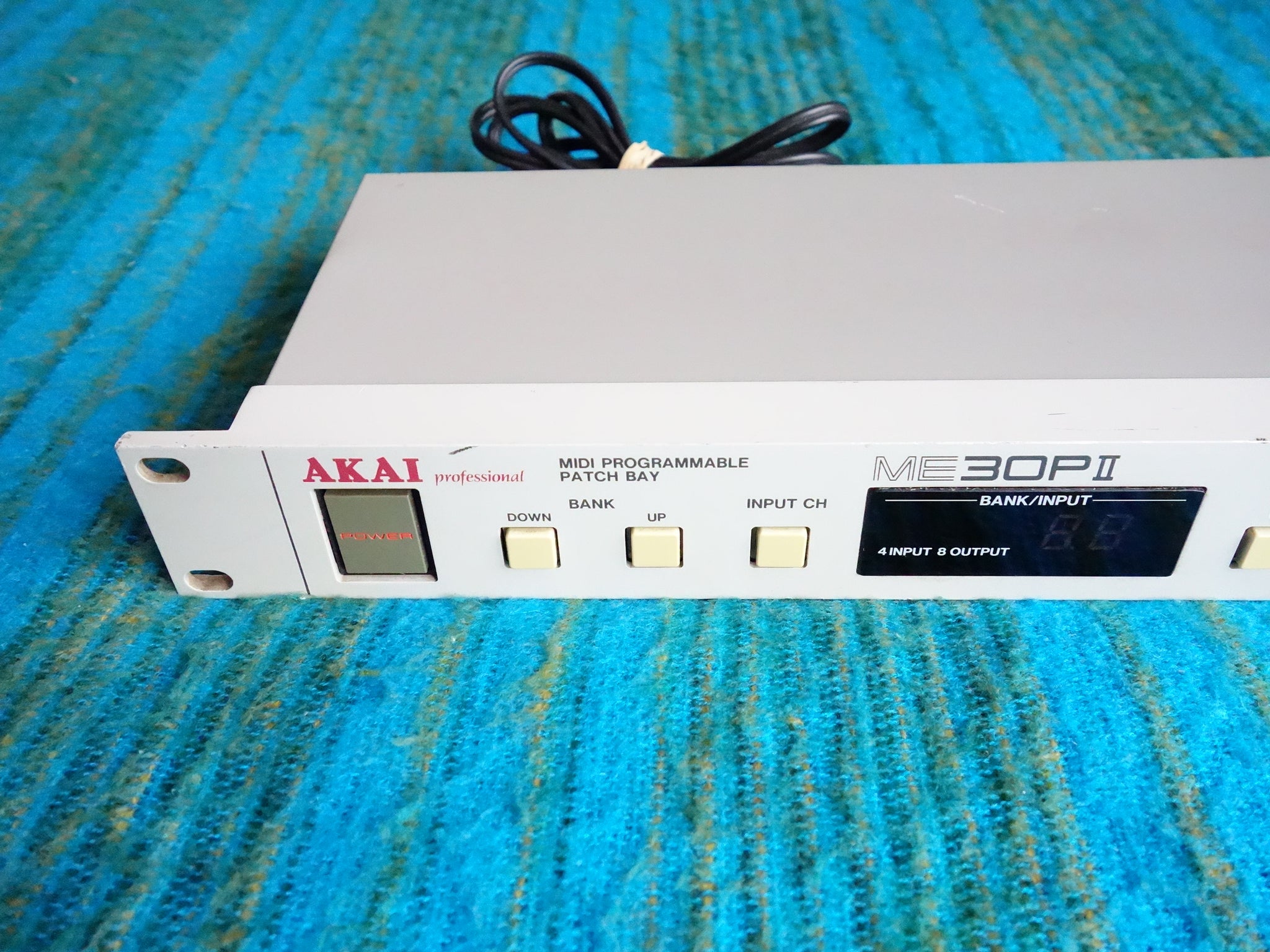 Akai professional ME30PII Midi Programmable Patch Bay - F111