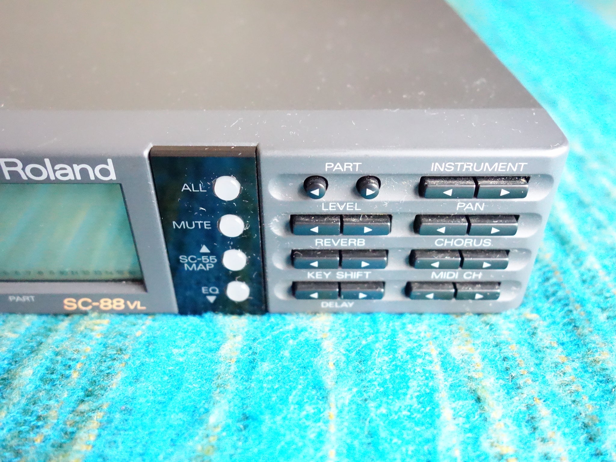 Roland SC-88VL Sound Canvas w/ Universal AC Adapter 100-240V