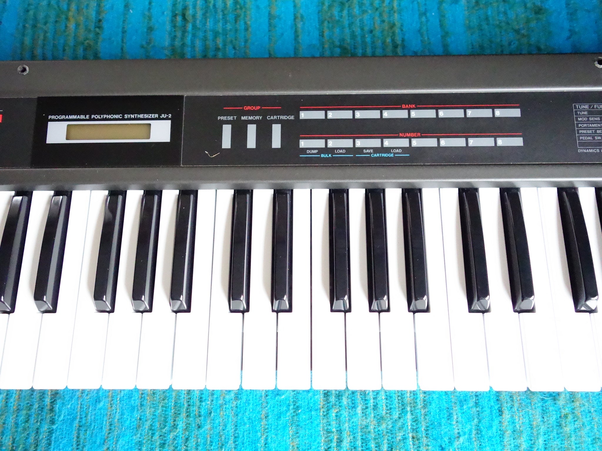 Roland Alpha Juno-2 Analog Polyphonic Synthesizer - 80's