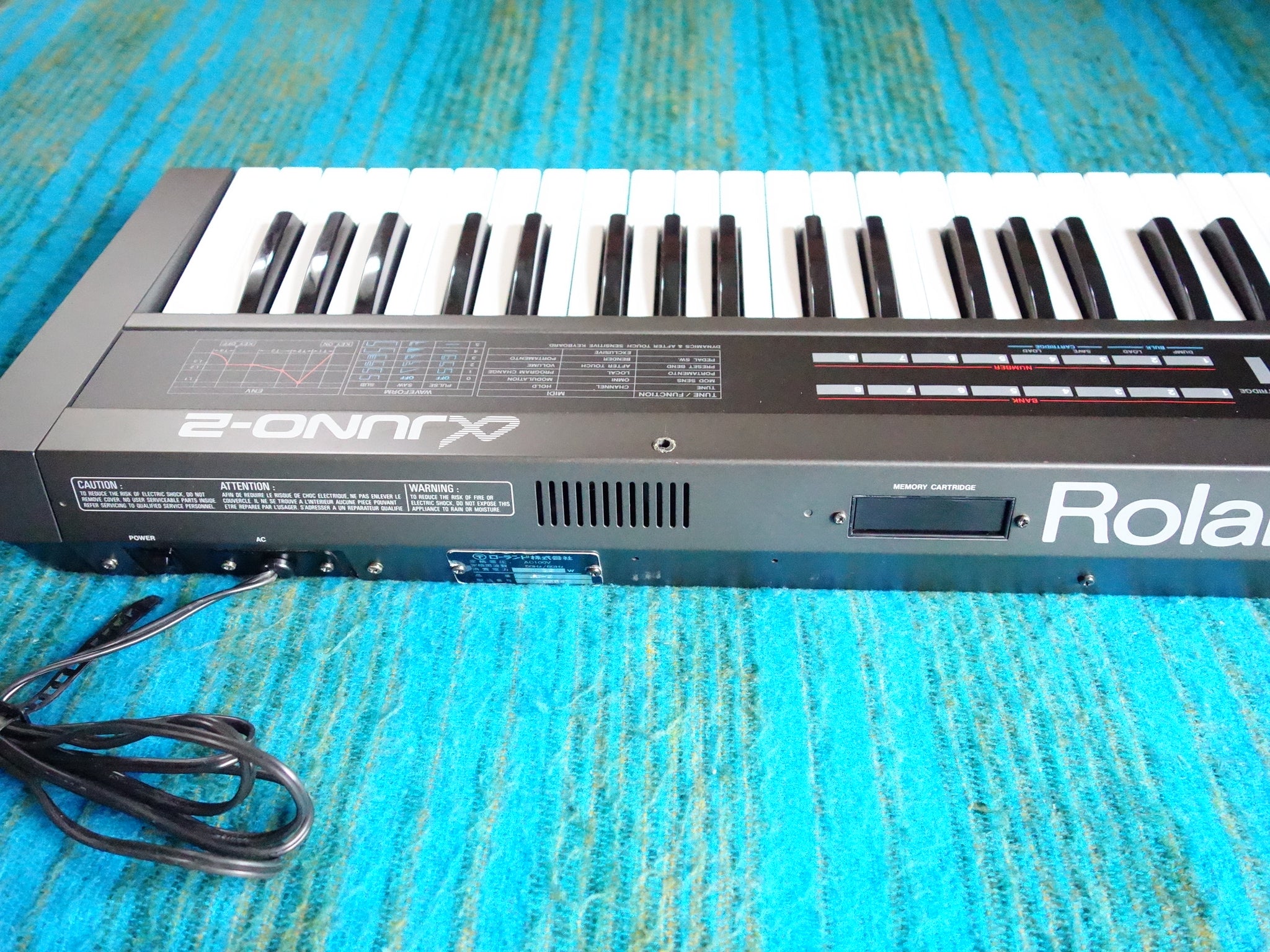 Roland Alpha Juno-2 Analog Polyphonic Synthesizer - 80's Vintage