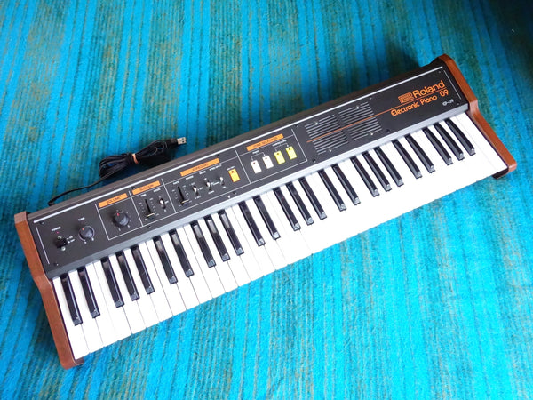Roland EP-09 Electronic Piano - Early 80's Vintage Analog Synthesizer - H008