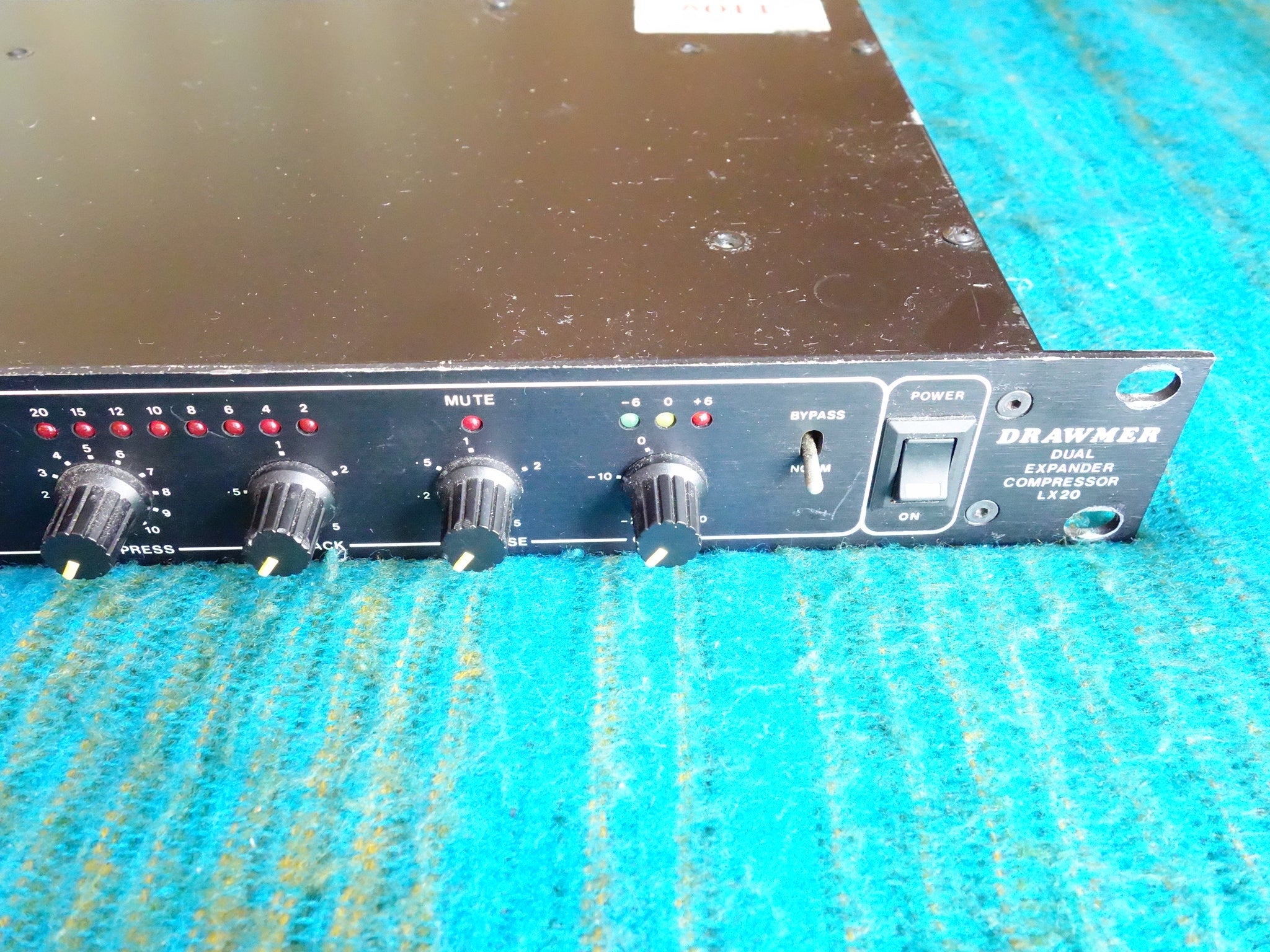 DRAWMER LX20 コンプレッサー Drawmer LX20 Expander/Compressor - Overview - YouTube
