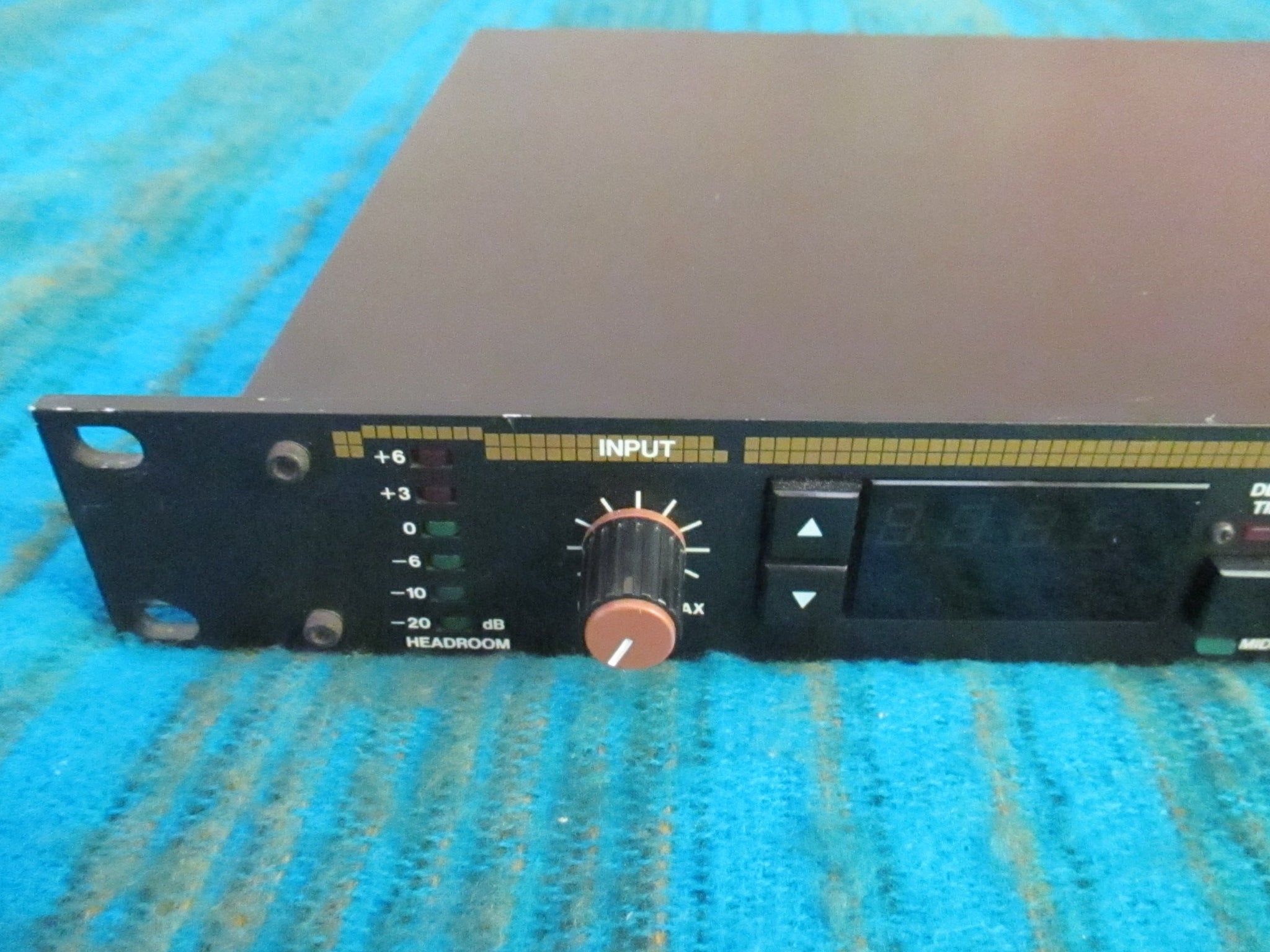 Vesta Fire DIG-412B Digital Delay - 80's Vintage Vestax Delay